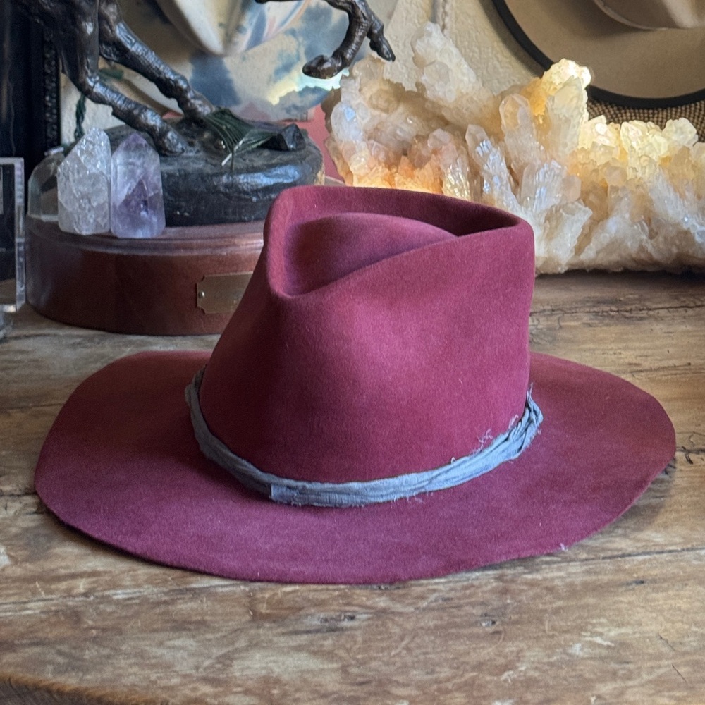 Teressa Foglia red flat brim 100x beaver fur felt hat fedora 7 56 Nick Fouquet